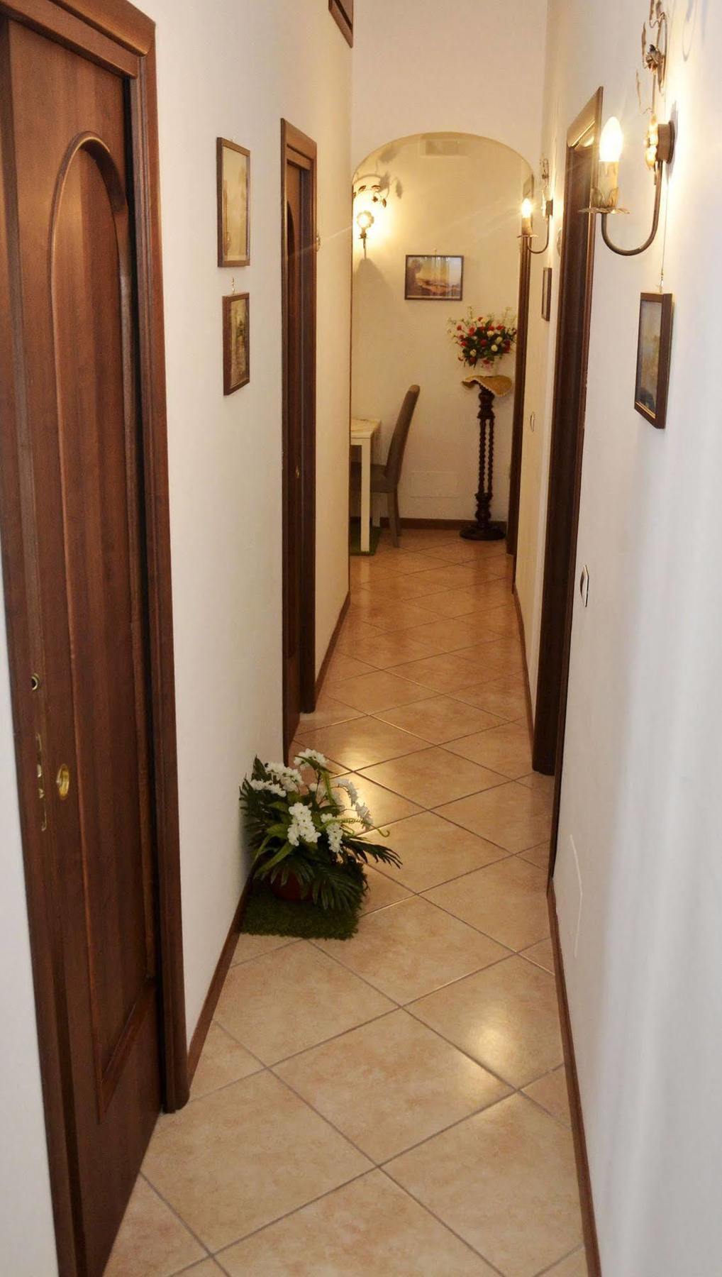 Bed & Breakfast A Castel Capuano Napoli Esterno foto