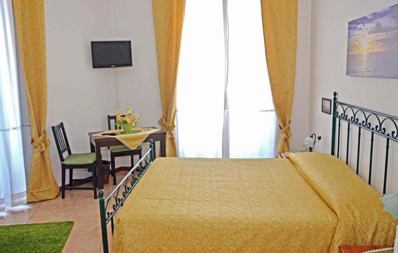 Bed & Breakfast A Castel Capuano Napoli Esterno foto
